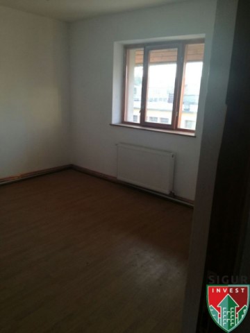 apartament-de-vanzare-cu-4-camere-nou-decomandat-in-cisnadie-8